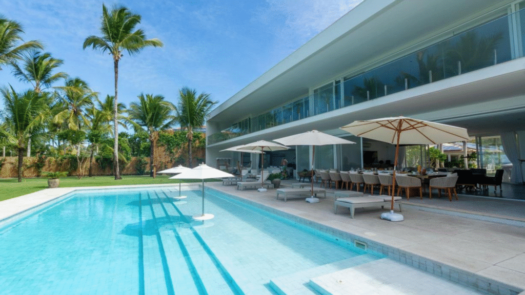 8 Scenic Coastal Towns in Brazil for a Relaxing Getaway