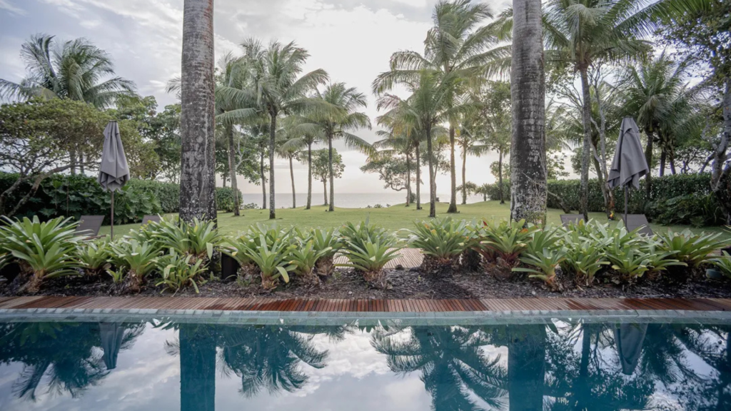 Beachfront villa in Trancoso