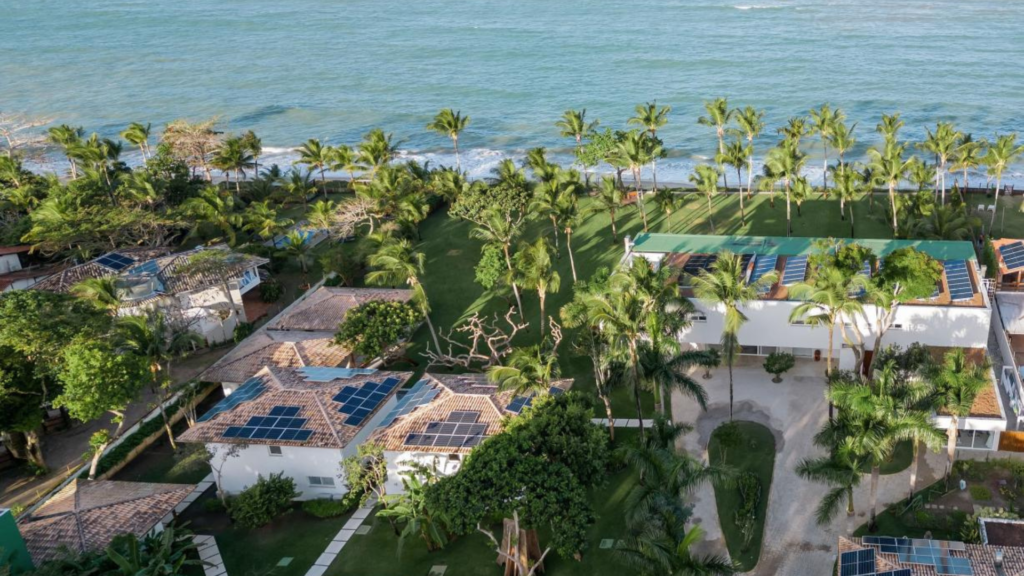 beachfront luxury villa in Arraial d'Ajuda