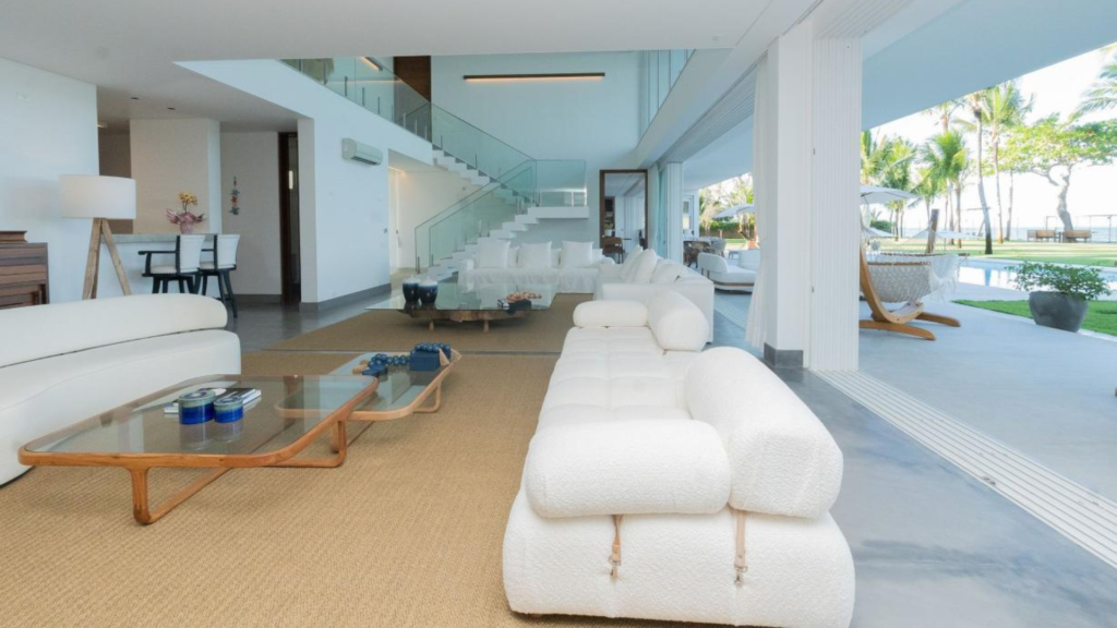 private beach villa Bahia